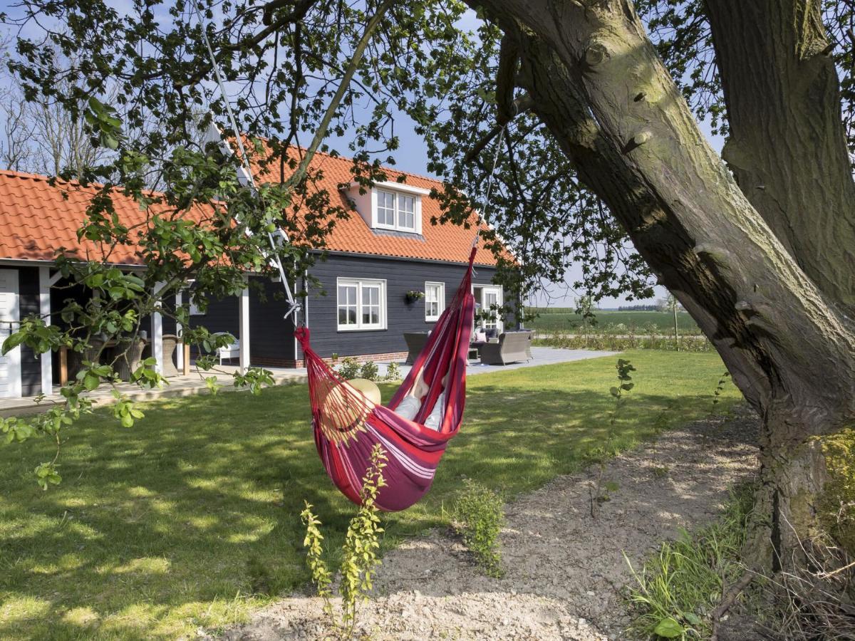 Rustic Holiday Home In Wissenkerke With Garden Exterior foto